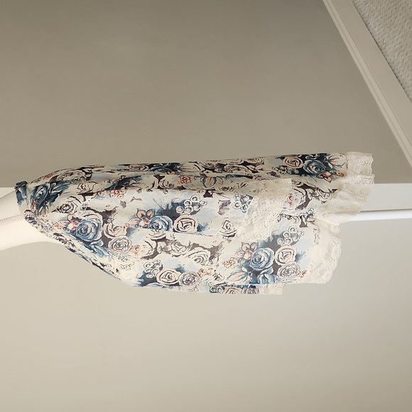 Wild Pearl Cover Up size small - Picture 6 of 7